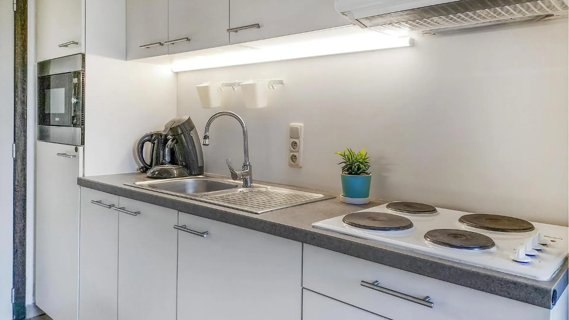 Beautiful Apartment In Bredene With Kitchen Belgium